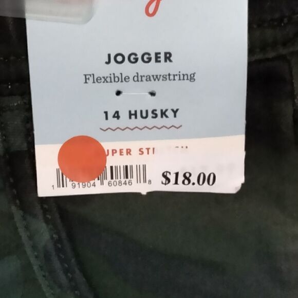 NWT: "Cat & Jack" boy's pants and t-shirt - Picture 6 of 12